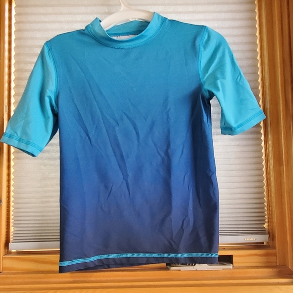 3/$13 EUC Child swim trunk + 2 rash guards - Picture 5 of 8